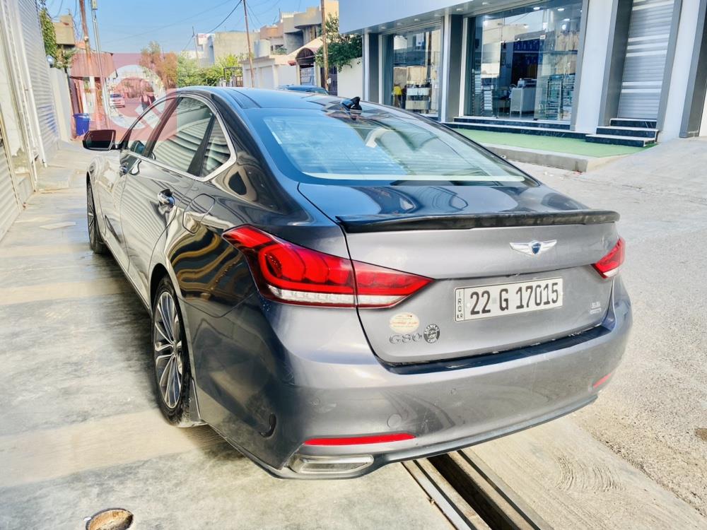 جێنسس G80